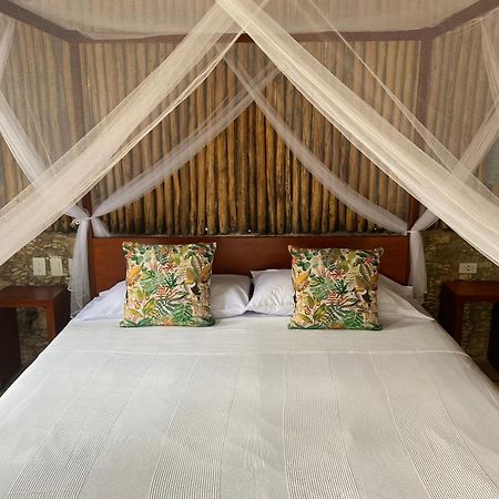 Pina Coloradas Ecolodge Yuluc Room photo
